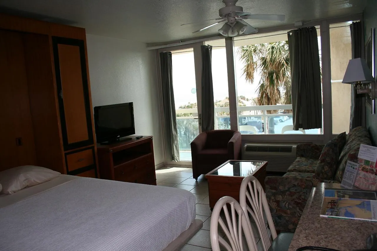 Georgian Inn Beach Club Ormond Beach 3*,